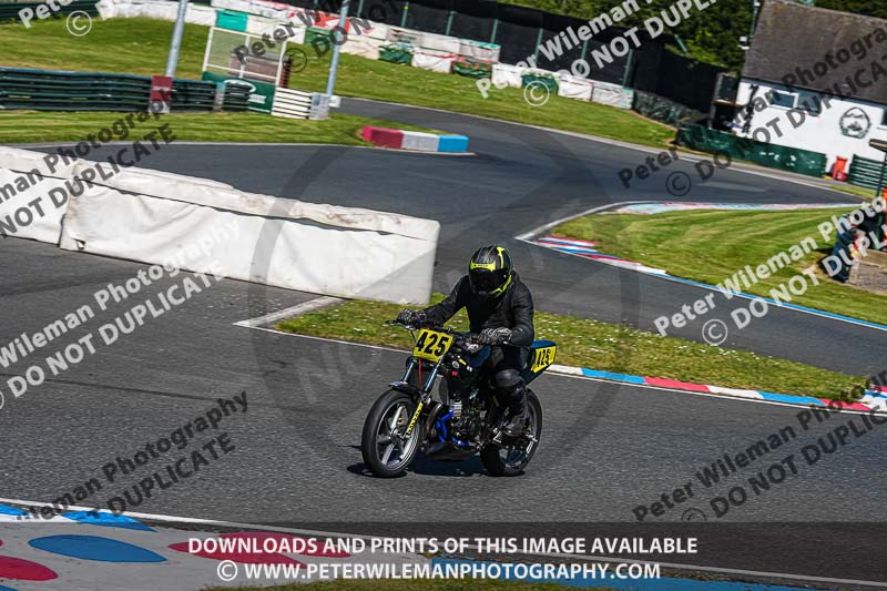 enduro digital images;event digital images;eventdigitalimages;mallory park;mallory park photographs;mallory park trackday;mallory park trackday photographs;no limits trackdays;peter wileman photography;racing digital images;trackday digital images;trackday photos